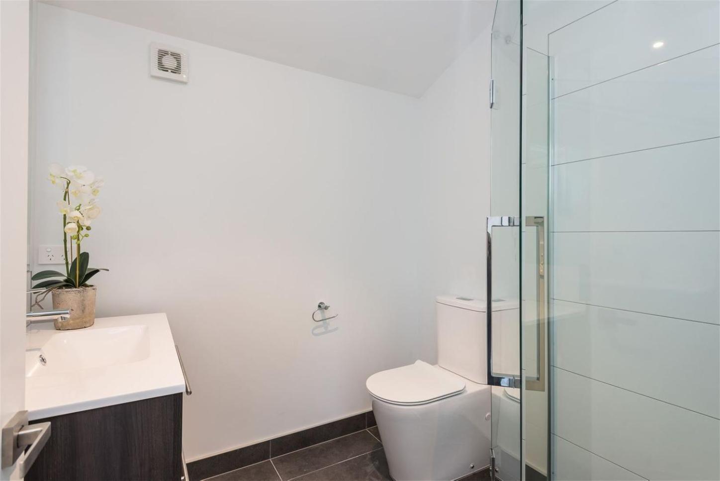 Hagley Park Hidden Gem Apartment ไครสต์เชิร์ช ภายนอก รูปภาพ